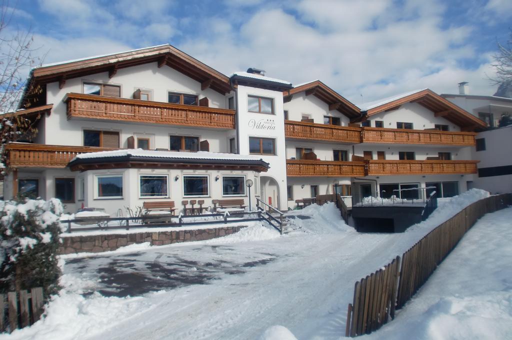 Hotel Viktoria Кастелрото Екстериор снимка